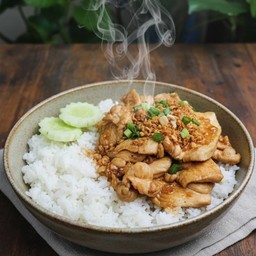 ข้าวราดกระเทียม