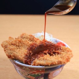 เซ็ทข้าวหน้าหมูทอดทงคัตสึราดซอส Katsu Don