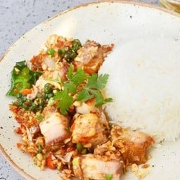 โจ๊กสามไข่&กะเพราโต้รุ่ง