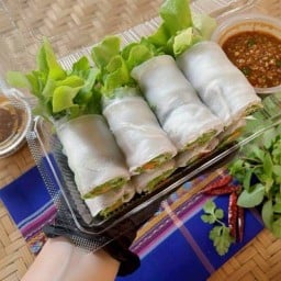 เมี่ยงแซ่บ & หมี่กะทิอีสาน พลัสคอนโดศรีราชา