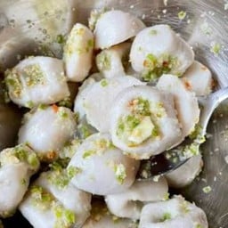 ลูกชิ้นปลาเยาวราช By:ฟา เริน