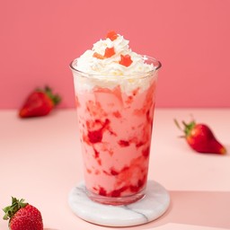 นมสดสตอเบอร์รี่ปั่น