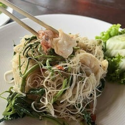 ผัดหมี่กระเฉดด