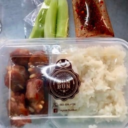 ข้าวซี่โครงหมูทอดเกลือ