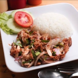 A&P ไก่ยำแซ่บ - ซอยเสือใหญ่