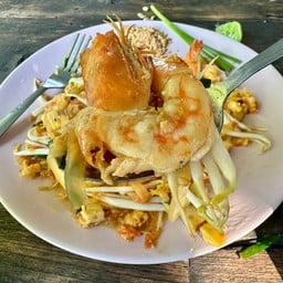 ผัดไทยชายคลองบางคูวัด