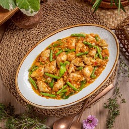 เนื้อปูก้อนผัดพริกเหลือง