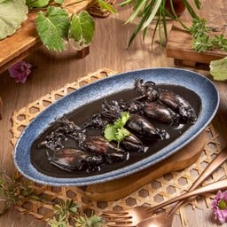 หมึกผัดน้ำดำ