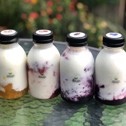 โยเกิร์ตพร้อมดื่มสูตรสุขภาพ 220 ml. x 4 ขวด (เลือกรสได้)