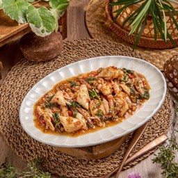 กระเพราเนื้อปู