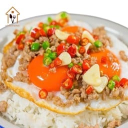 ข้าวไข่ดาวหมูสับพริกน้ำปลา ไข่ดาว2ฟอง