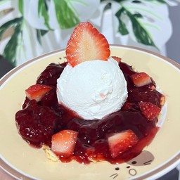 Strawberry greek pie