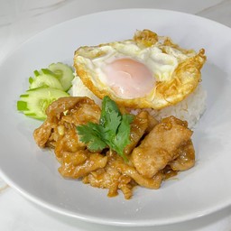 ข้าวไก่กระเทียม+ไข่ดาว