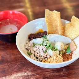 ก๋วยเตี๋ยว ต้มยำน้ำใส