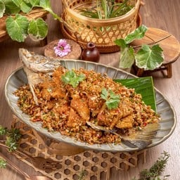 ปลากระพงคั่วพริกเกลือ.