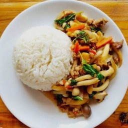 ข้าวกะเพราเห็ดรวม