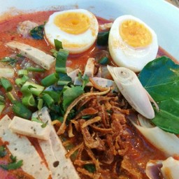 ก๋วยจั๊บญวนต้มยำ