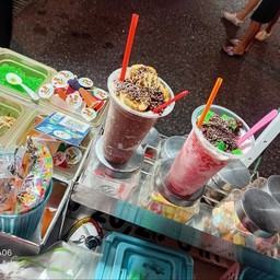 ฟารีมาสตรอเบอรี่โยเกิต