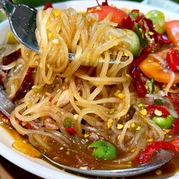 ส้มตำ เส้นเล็กเหนียวนุ่ม