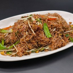 ผัดหมี่ขาวฮากกา 红糟炒米粉