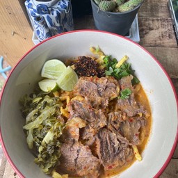 ข้าวซอยเนื้อ