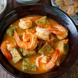 แกงส้มชะอมกุ้ง