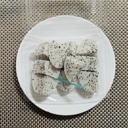 แก้วมังกรขาวพร้อมทาน