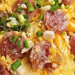 ข้าวไข่เจียวแหนม