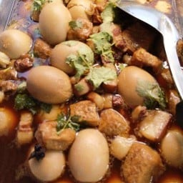 จ้ากะจี้ใจดี...ข้าวแกง