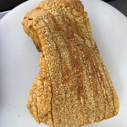 ขาหมูโซ่ยตี๋ สาขาตลาดรวยมาร์เก็ต ประชาอุทิศ90