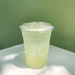 น้ำใบเตยธรรมชาติแบบแก้ว