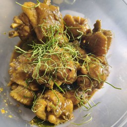 แกงพริกปีกกลางไก่