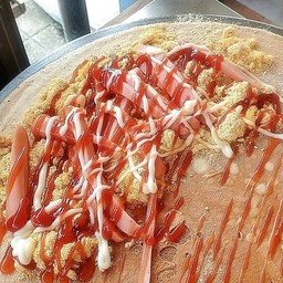 ฮอทดอกหนังกรอบ หมูหยอง