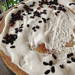 ครีมขนมเบื้อง หวานละมุนโรย ลูกเกดภ