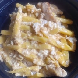 หน่อไม้ผัดไข่หมูสับ/หมูสับ/ไก่เนื้อสะโพก