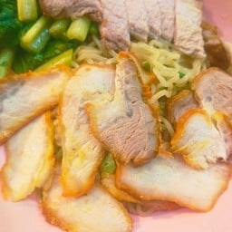 ชายสี่หมี่เกี๊ยว ชายสี่หมี่เกี๊ยวเซเว่นห้วยสะพานสิรันตา2