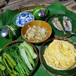 โฮมสเตย์นาขั้นบันได บ้านปางมะโอ