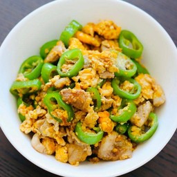 พริกหยวกผัดไข่