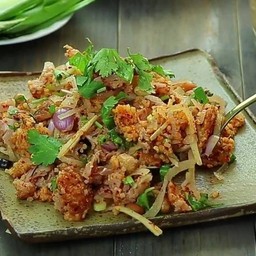 ยำแหนมสด