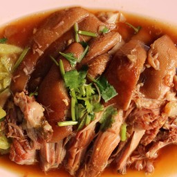 ขาหมูพิเศษ