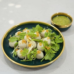 ลูกชิ้นปลาลวกจิ้ม-ซีฟู๊ดมะนาวสด