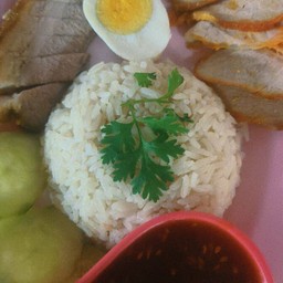 ข้าวหมูแดง-หมูกรอบ     ใหญ่