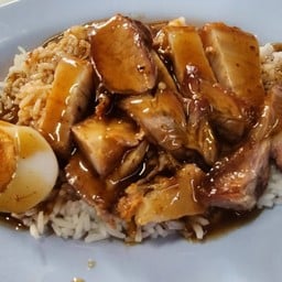 ข้าวหมูแดง นายฉั้ว นครปฐม