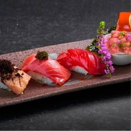 ชุดซูชิปลามากุโระรวม