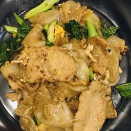 ผัดซีอิ๊ว หมู