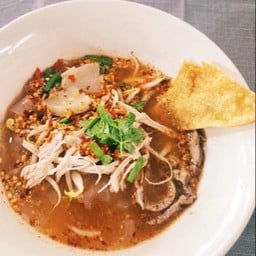 [เซตสุดฮิต] ก๋วยเตี๋ยวต้มยำน้ำใส + เกี๊ยวกรอบ 1 ห่อ