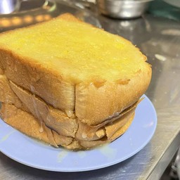 ขนมปังปิ้งเนย หน้าต่างๆ