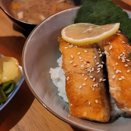 ชุดข้าวหน้าแซลม่อนนอร์เวย์