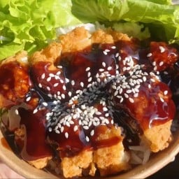 Tides and Sip Home Cafe - สังฆสันติสุข 26 (ชุมชนวัฒนาร่มไทร)