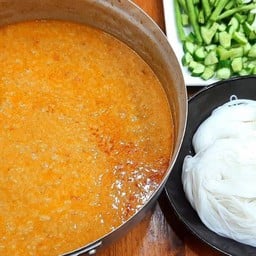 ขนมจีนน้ำยากะทิ